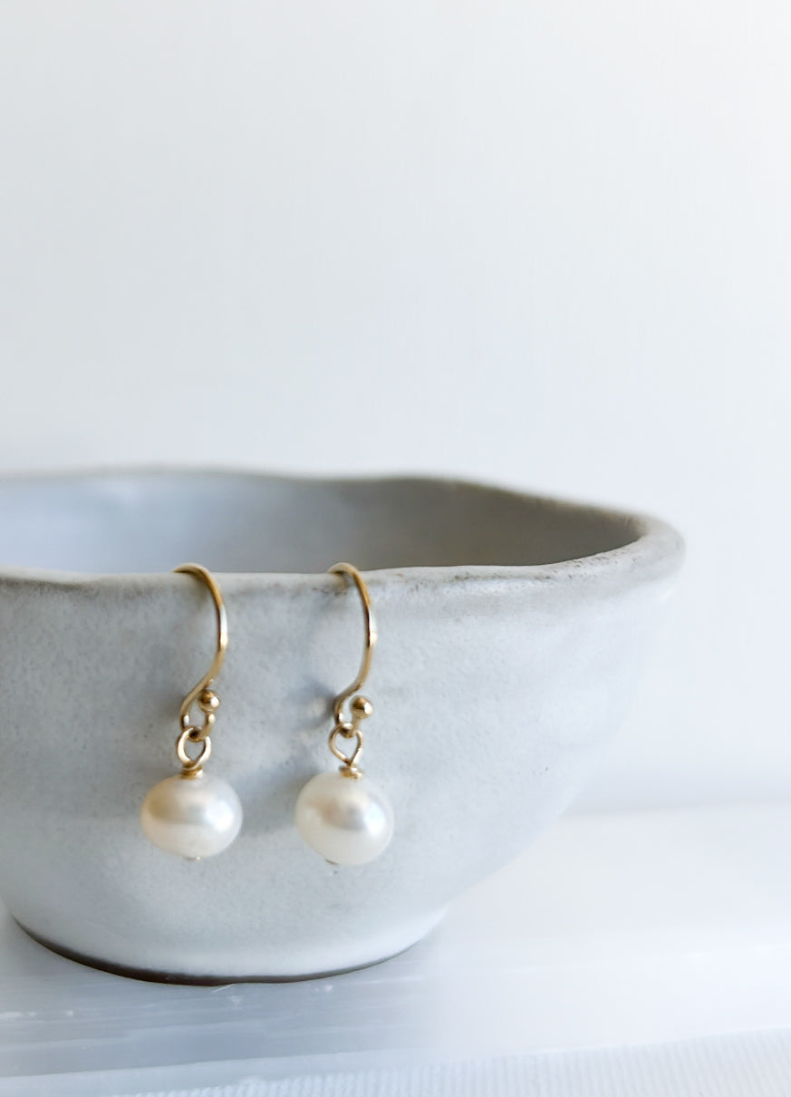 Jenna Pearl Dangle Earrings