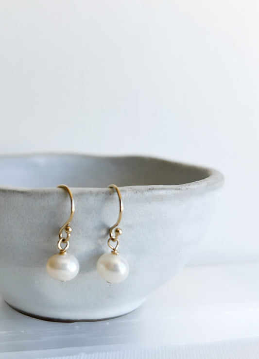 Jenna Pearl Dangle Earrings